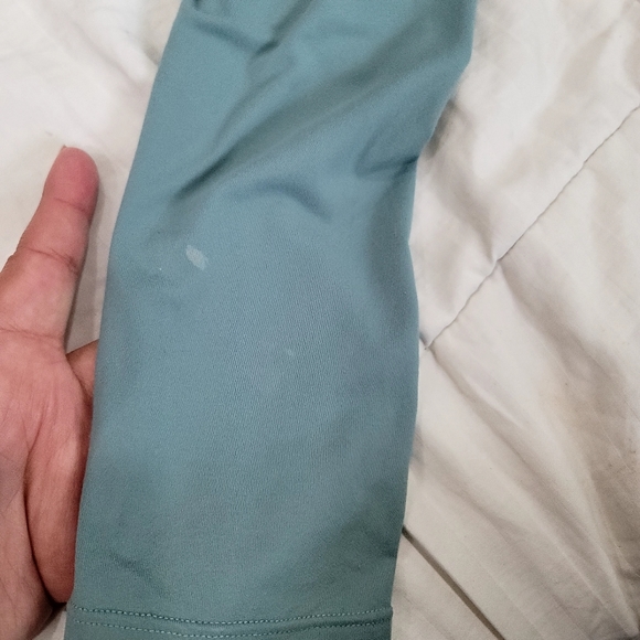 ALPHALETE Long Sleeve Crop top size Small - Picture 11 of 11